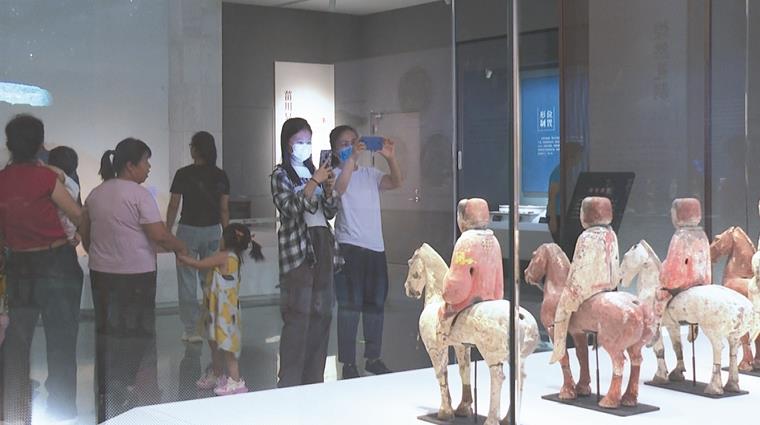 “打卡”青州博物馆，一日游“千年”